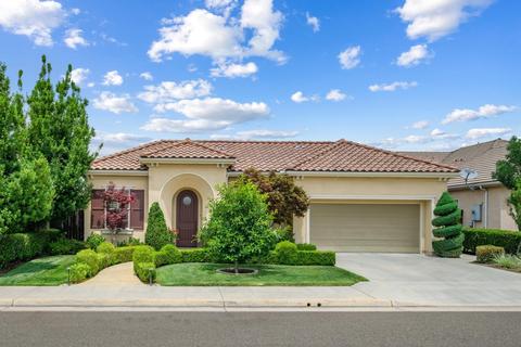 10691 N Tea Party Ln, Fresno, CA 93730