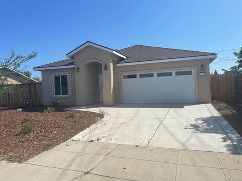 621 S A St, Madera, CA 93638 photo 1