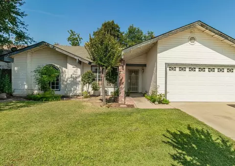 2025 10th St, Sanger, CA 93657 photo 1