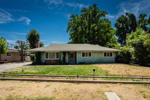 1339 E Almendra Dr, Fresno, CA 93710