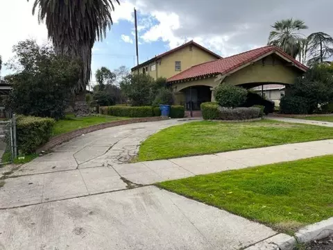 1227 Collins Ave, Fresno, CA 93706