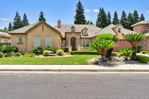 72 W Goshen Ave, Clovis, CA 93611 photo 1