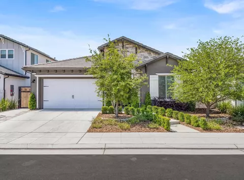 3142 Loyola Ave, Clovis, CA 93619 photo 1