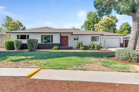 424 W Sample Ave, Fresno, CA 93704