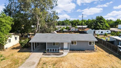 27186 Saunders Rd, Madera, CA 93637
