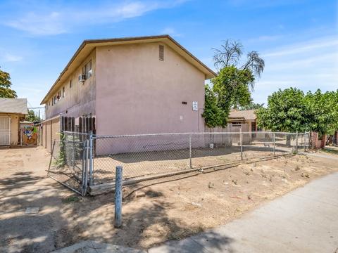 2444 S 11th St, Fresno, CA 93725