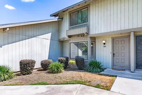 4747 N Woodrow Ave #135, Fresno, CA 93726