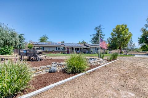 5884 E International, Clovis, CA 93619 photo 1