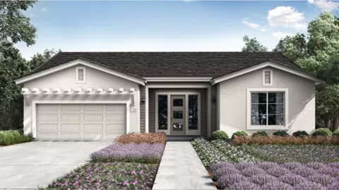 3739 N Clay St #212, Visalia, CA 93291