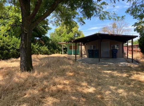 1020 Sierra St, Madera, CA 93638 photo 1