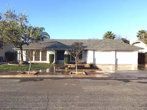 2421 Sunnydale, Madera, CA 93637