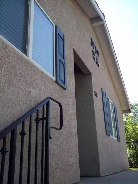 3739 W Bullard Ave #221, Fresno, CA 93711
