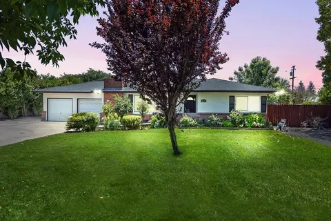 5414 E Balch Ave, Fresno, CA 93727