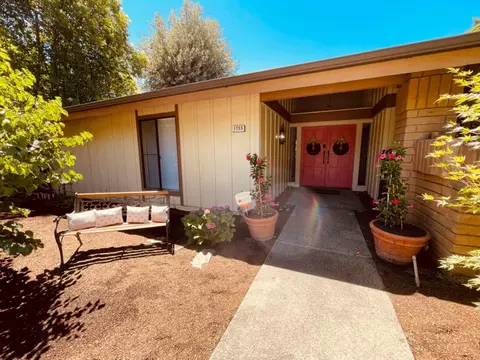 1755 W Browning Ave, Fresno, CA 93711