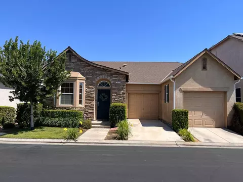 629 W Casanova Ln, Clovis, CA 93619 photo 1