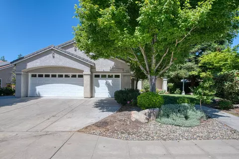 2904 Laverne Ave, Clovis, CA 93611 photo 1