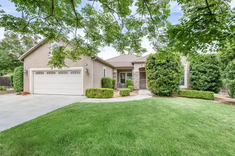 11092 E Mitchell Peak Way, Clovis, CA 93619 photo 1