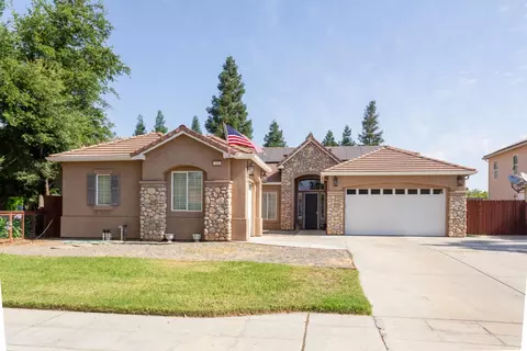 351 W Gibson Ave, Clovis, CA 93612