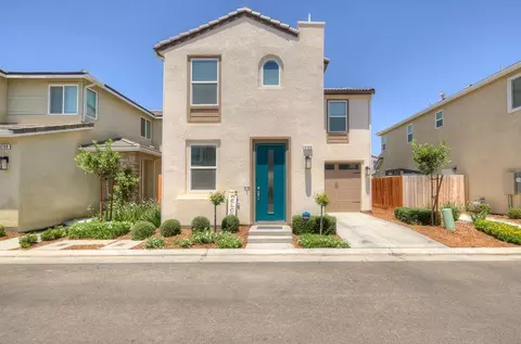 3755 Graystoke Way, Clovis, CA 93619 photo 1