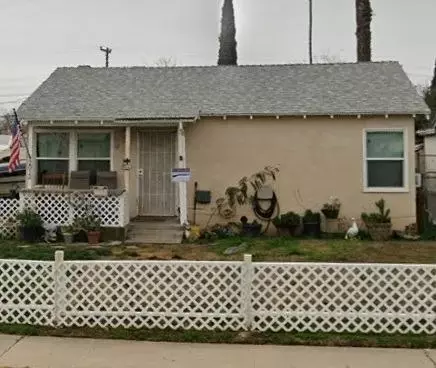 2012 S Gearhart St, Fresno, CA 93702