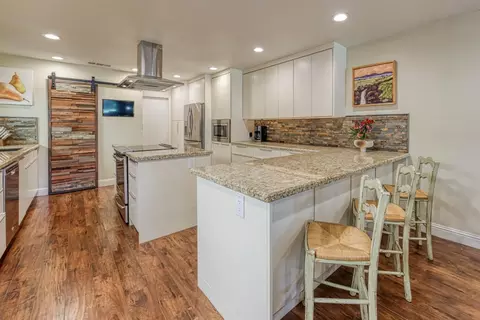 470 W Barstow Ave #103, Fresno, CA 93704