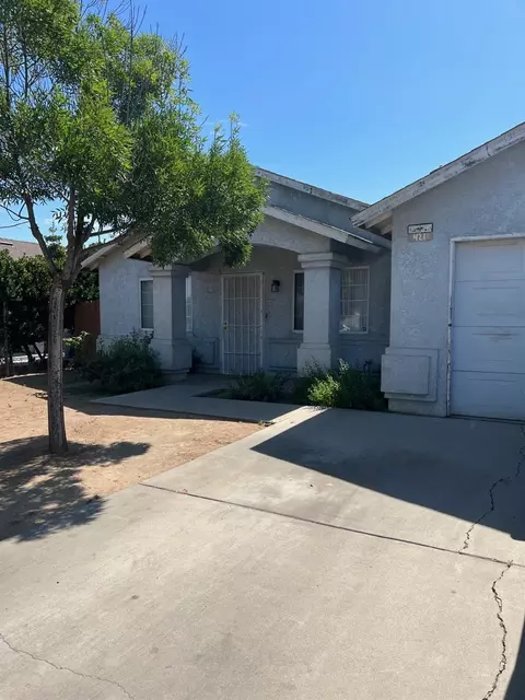 421 Wallace Ave, Madera, CA 93638