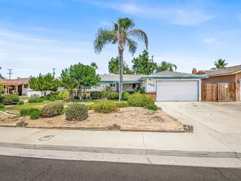1934 Cherry Ave, Sanger, CA 93657 photo 1