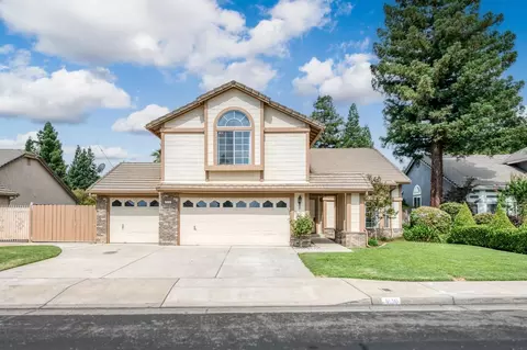 1110 N Homsy Ave, Clovis, CA 93611