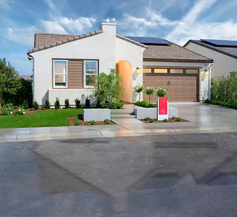 643 Traverse Dr S, Madera, CA 93636 photo 1
