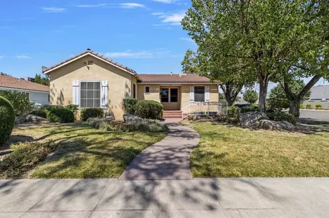 429 S J St, Madera, CA 93637 photo 1