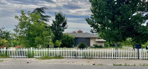 5670 S East Ave, Fresno, CA 93725