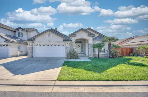8551 N Heartland Way, Fresno, CA 93720