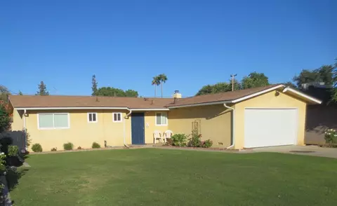 933 Cole Ave, Clovis, CA 93612