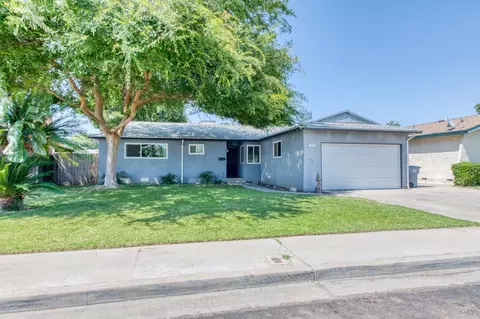 99 W Holland Ave, Clovis, CA 93612