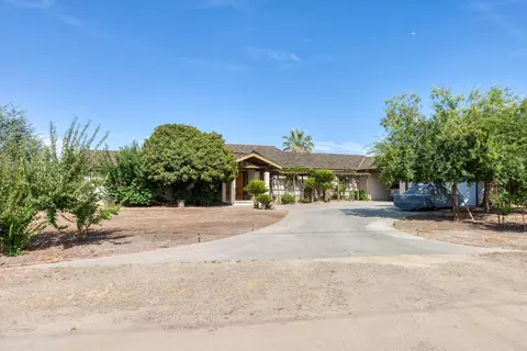 248 S Quality Ave, Sanger, CA 93657