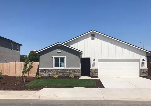 937 S Argyle Ave W, Fowler, CA 93625