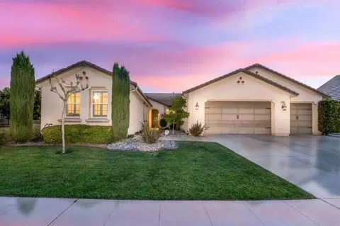 3276 Blackwood Ave, Clovis, CA 93619