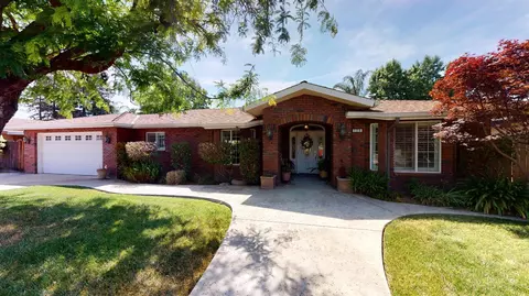 120 Sassafras Dr, Madera, CA 93637