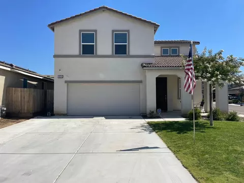 4864 E Belgravia Ave, Fresno, CA 93725