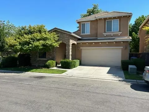 838 Tureaud Ln, Clovis, CA 93619
