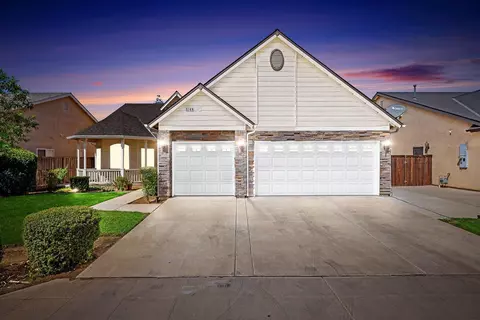 3169 N Dee Ann Ave, Fresno, CA 93727