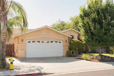 2020 Hanson Ave, Clovis, CA 93611 photo 1