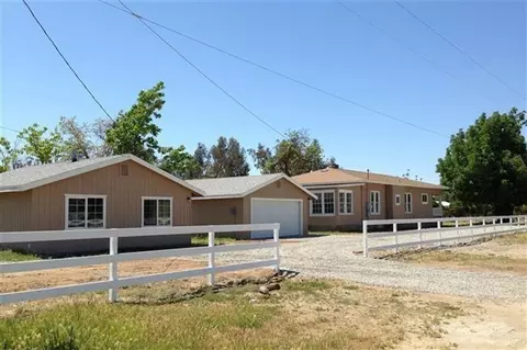 8443 E Hedges Ave, Fresno, CA 93737