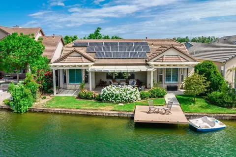 10885 E Clearwater N Way, Clovis, CA 93619