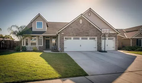 10 Lily Ave, Sanger, CA 93657 photo 1