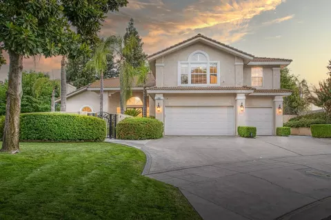 408 W Bluff Ave, Fresno, CA 93711