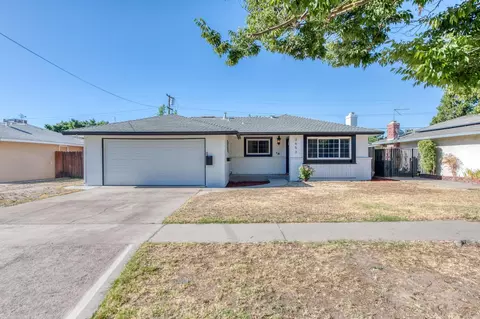 2653 E Griffith Way, Fresno, CA 93726