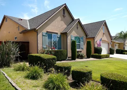 3347 Twain Ave, Clovis, CA 93619 photo 1