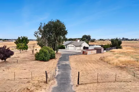 21596 Road 30, Madera, CA 93638
