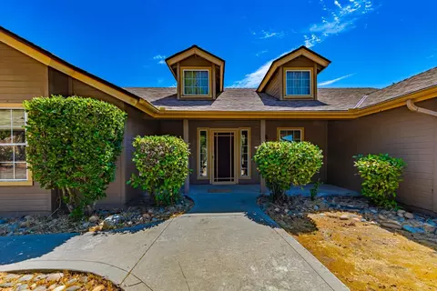 28799 Sequoia Ct, Coarsegold, CA 93614